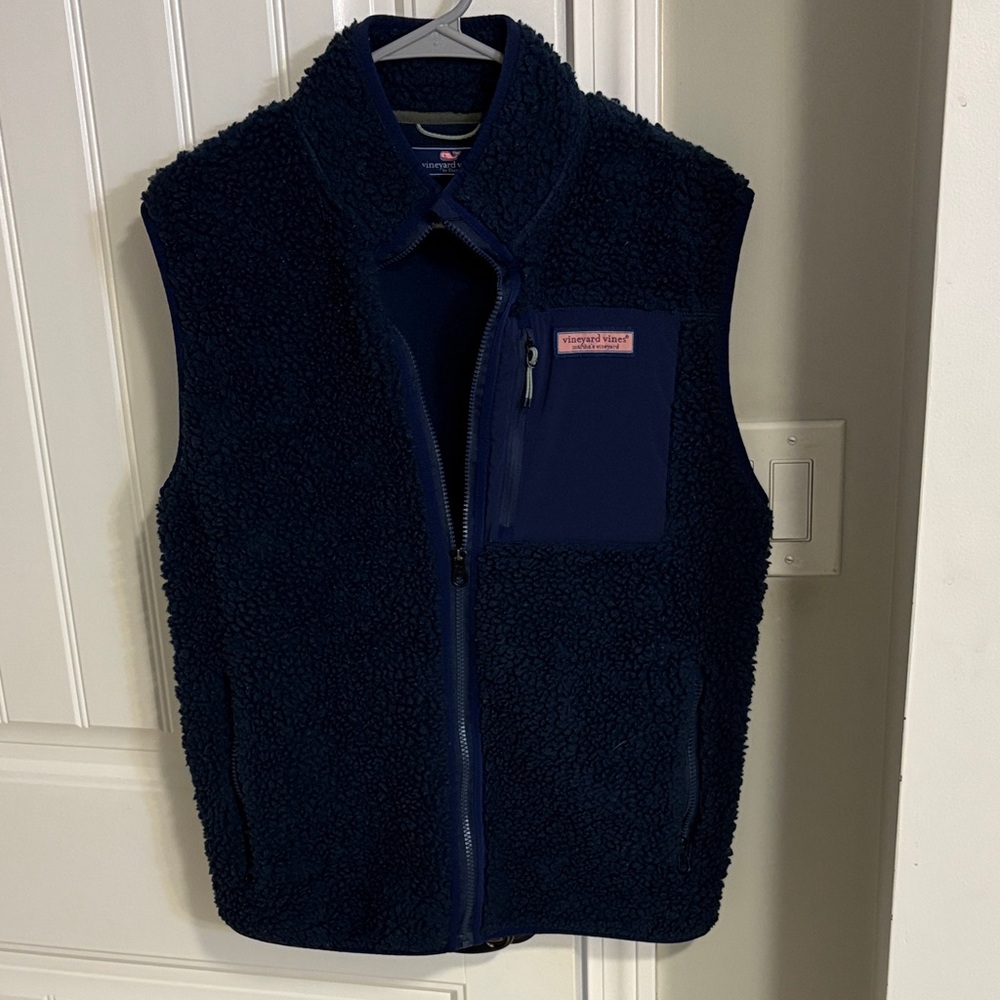 Vineyard Vines Medium Navy Sherpa Fleece Vest with Zip Chest Pocket